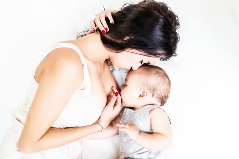 5 Breastfeeding Problems New Moms Struggle With