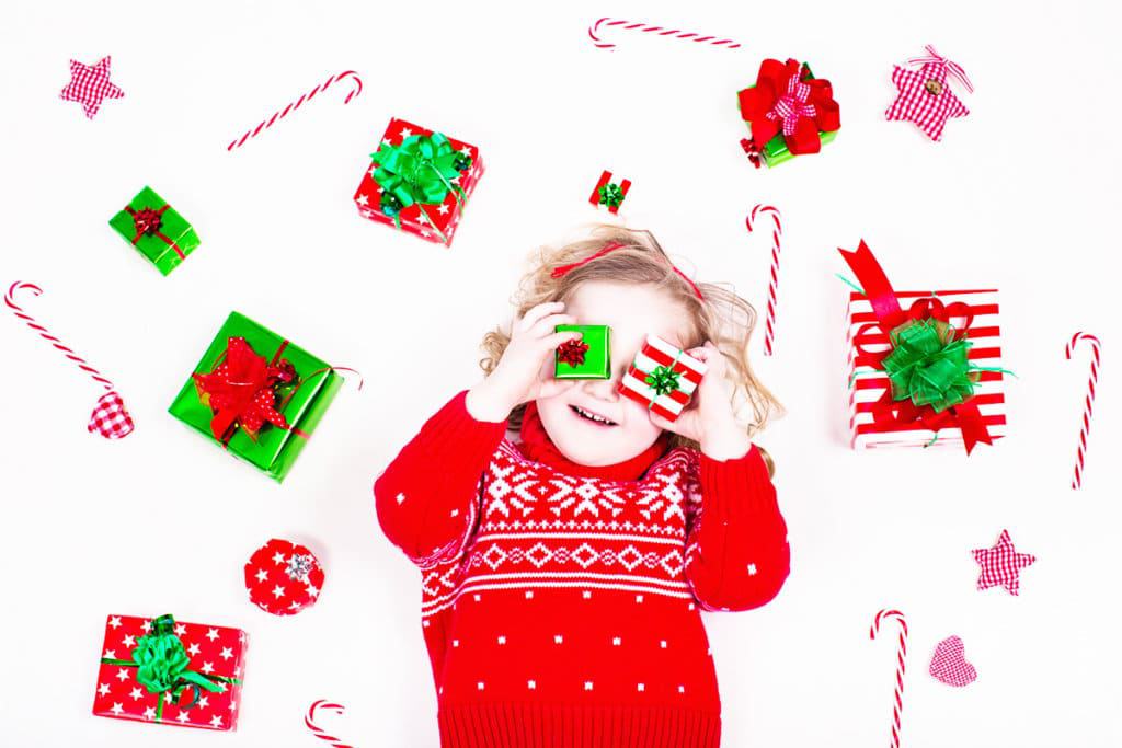 14 Easy Christmas Crafts for Kids to Make