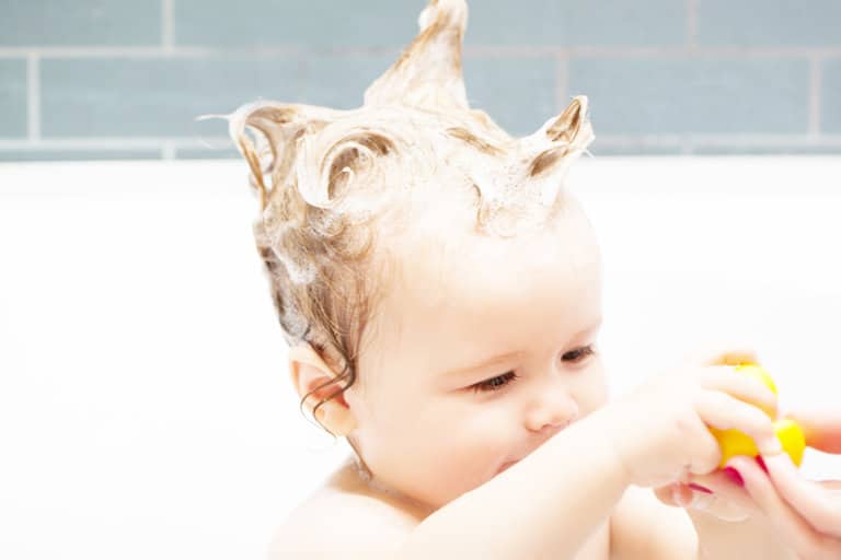 5 Best Baby Shampoos That Are Safe