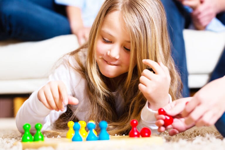 15 Fun Family Games for a Family Night