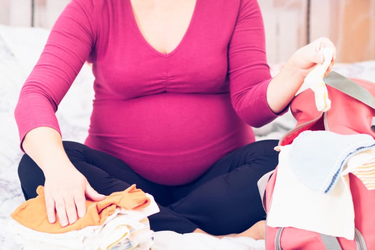 The Essential Hospital Bag Checklist for Pregnant Moms