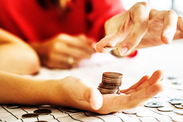 15 Amazing Ways to Get Free Baby Stuff (For Low-Income Families)