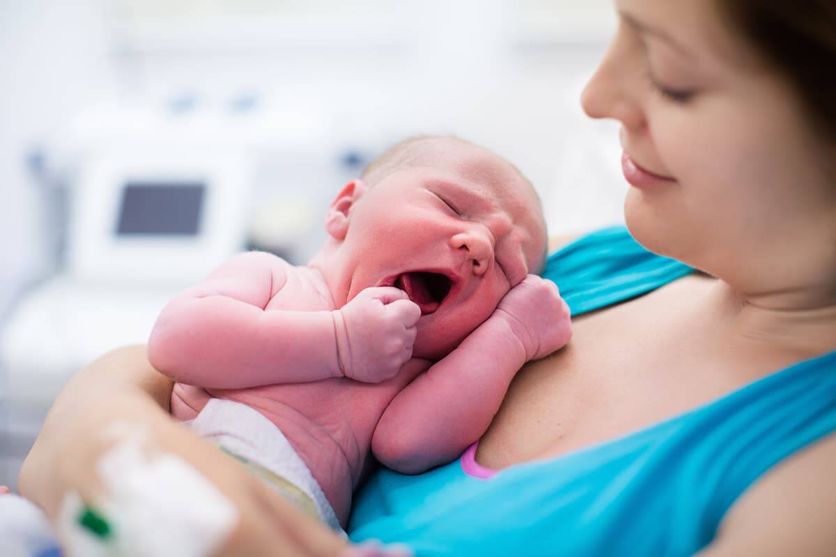 Best Postpartum Care Essentials for New Moms