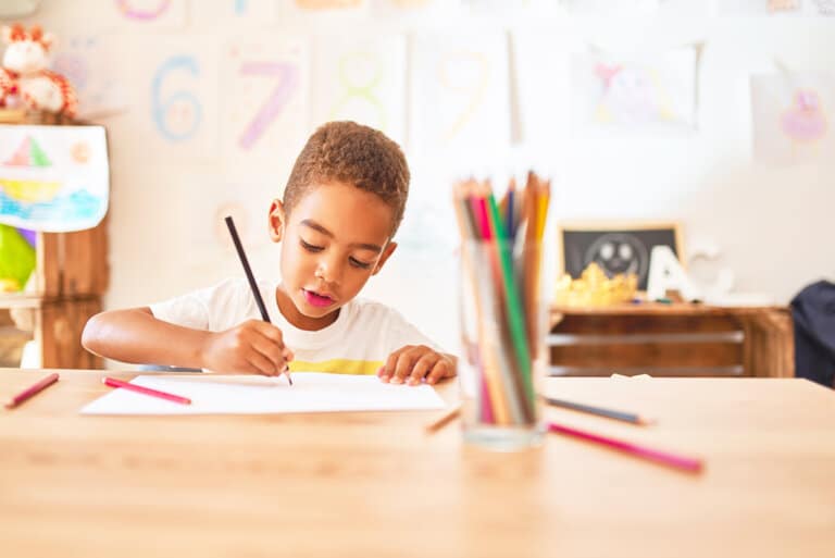 16 Best Homeschool Desk Ideas for Kids