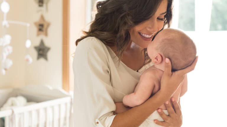15 Amazing Ways to Get Free Baby Stuff (For Low-Income Families)