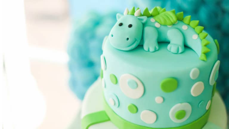 25 Roar-Tastic Dinosaur Cake + Boy’s Birthday Cake Ideas You Have to See