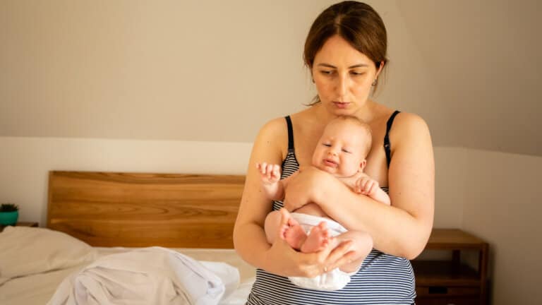 Are You a Lonely Mom? You’re Not Alone